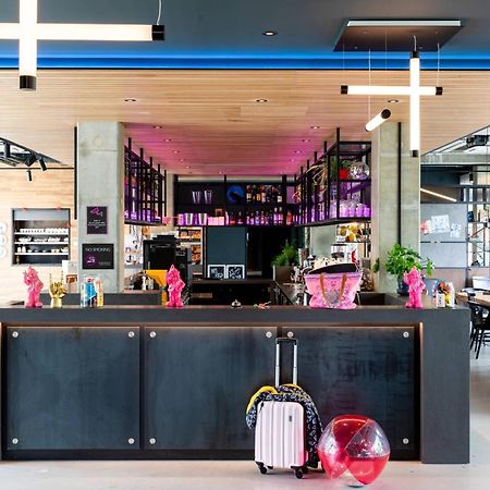 Moxy Utrecht Hotel Екстериор снимка