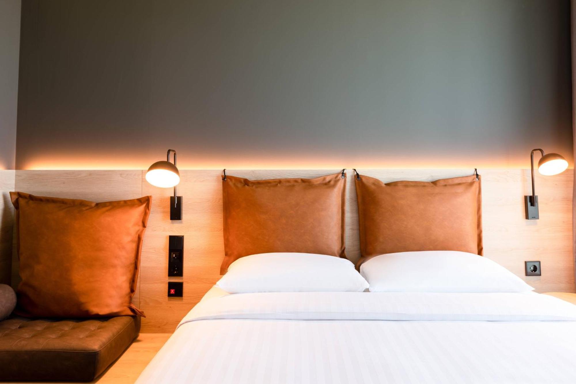 Moxy Utrecht Hotel Екстериор снимка