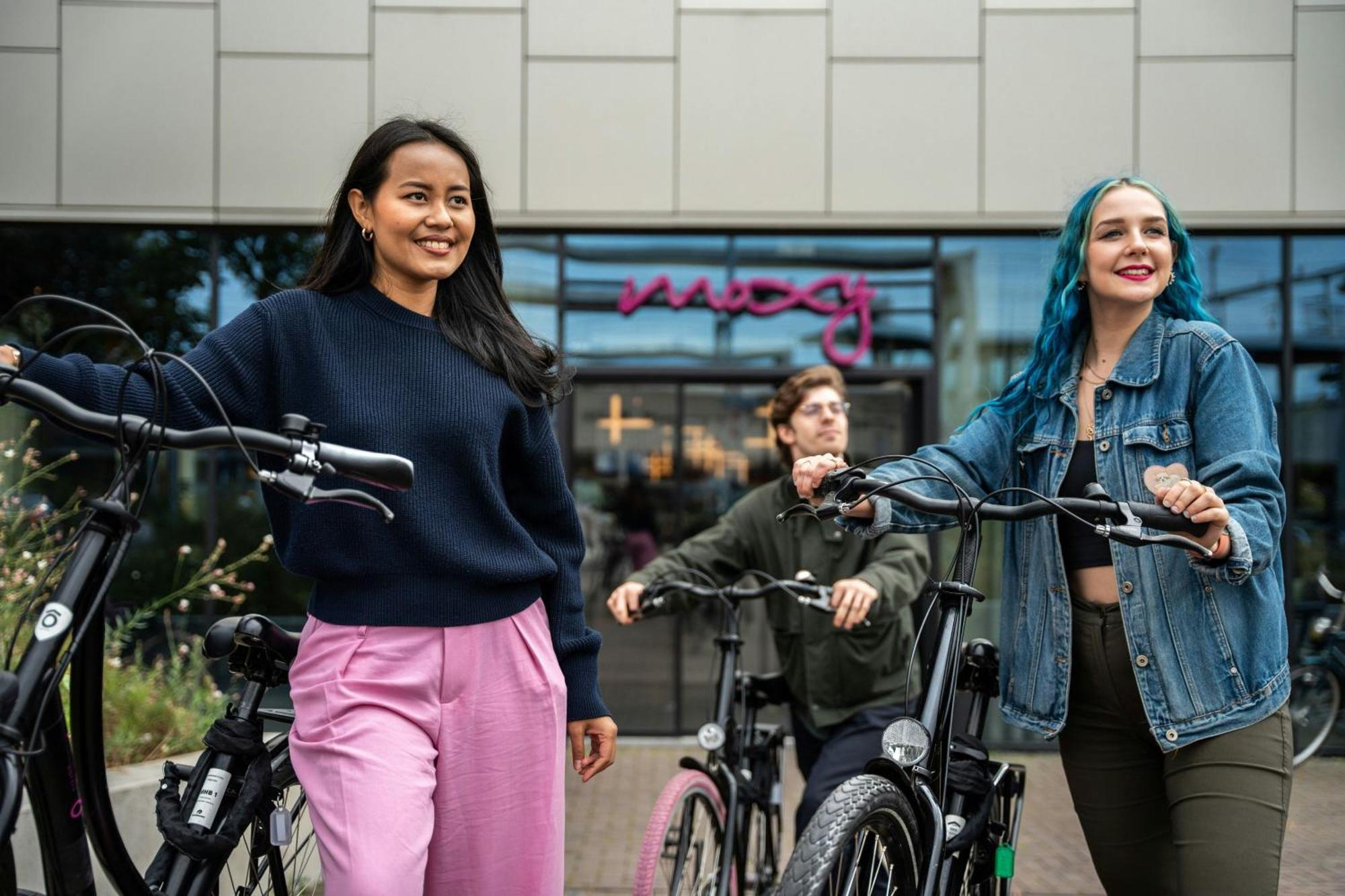 Moxy Utrecht Hotel Екстериор снимка